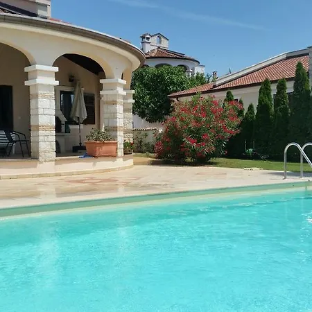 Parenzo *